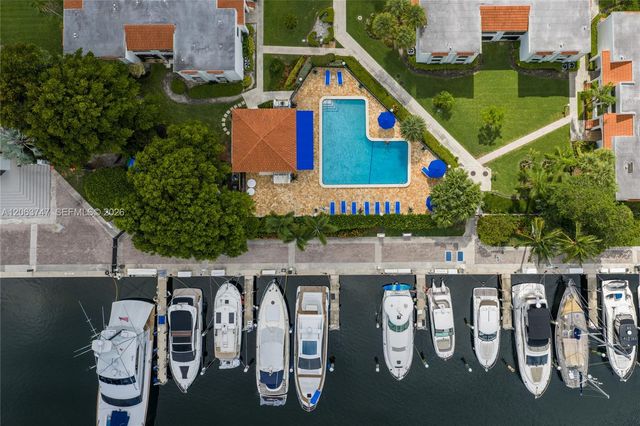 3571 Magellan Circle 343-4, Aventura, FL 33180