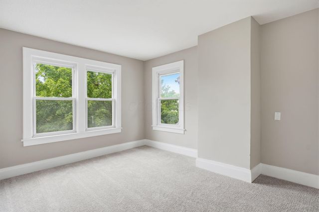 298 N Burgess Avenue, Columbus, OH 43204