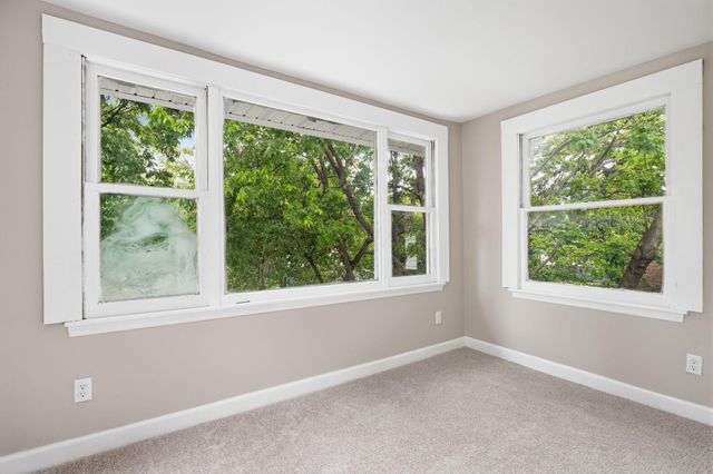 298 N Burgess Avenue, Columbus, OH 43204