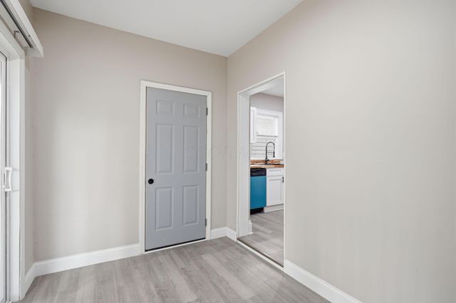 298 N Burgess Avenue, Columbus, OH 43204