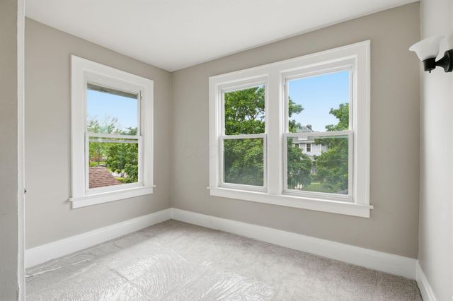 298 N Burgess Avenue, Columbus, OH 43204