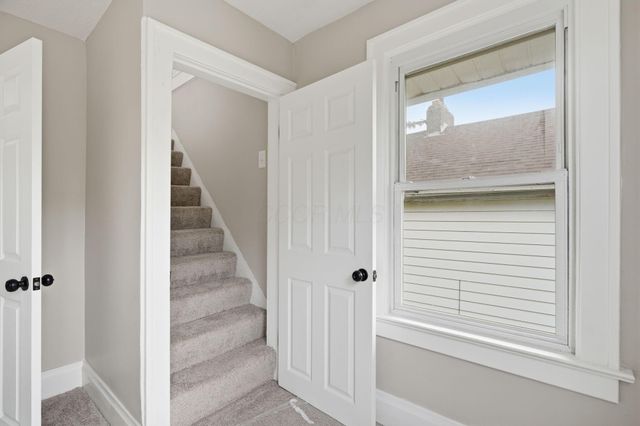298 N Burgess Avenue, Columbus, OH 43204