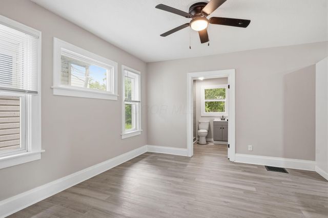 298 N Burgess Avenue, Columbus, OH 43204