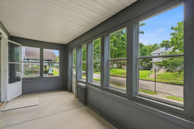 298 N Burgess Avenue, Columbus, OH 43204