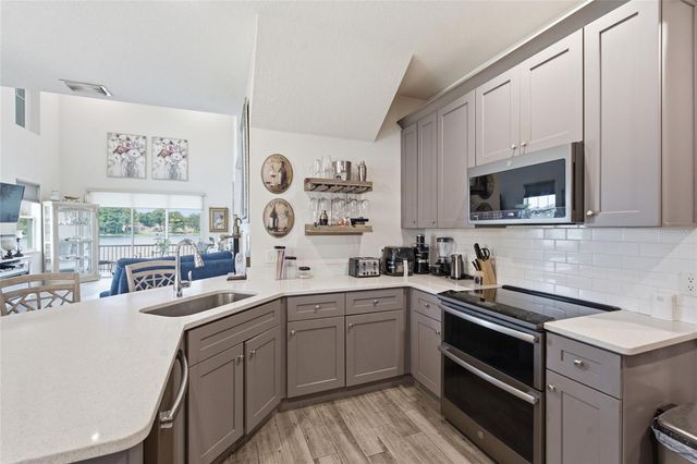 1934 LAKE RIDGE BOULEVARD, Clearwater, FL 33763