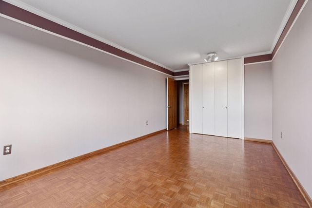 400 Groveland Avenue 708, Minneapolis, MN 55403