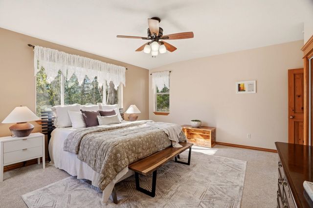 23422 E Broken Lance Ln, Liberty Lake, WA 99019