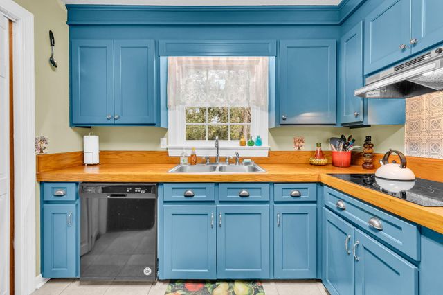 206 Bramblewood Drive, Summerville, SC 29485