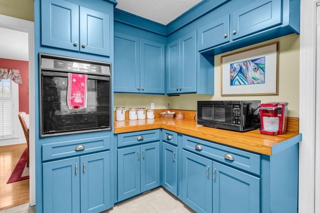 206 Bramblewood Drive, Summerville, SC 29485