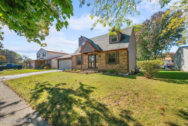 1946 Terri Rue, Northwood, OH 43619