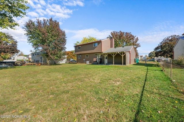 1946 Terri Rue, Northwood, OH 43619