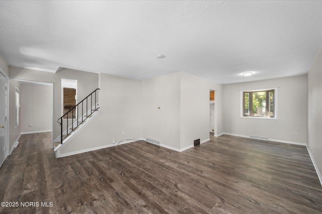 1946 Terri Rue, Northwood, OH 43619