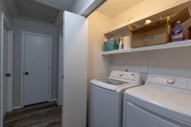 2725 E Lombard Street, Springfield, MO 65802
