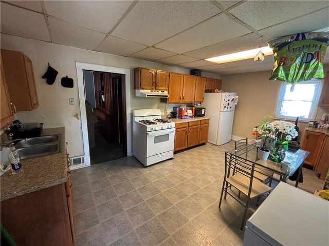 1 Erie Street North, Macedon, NY 14502