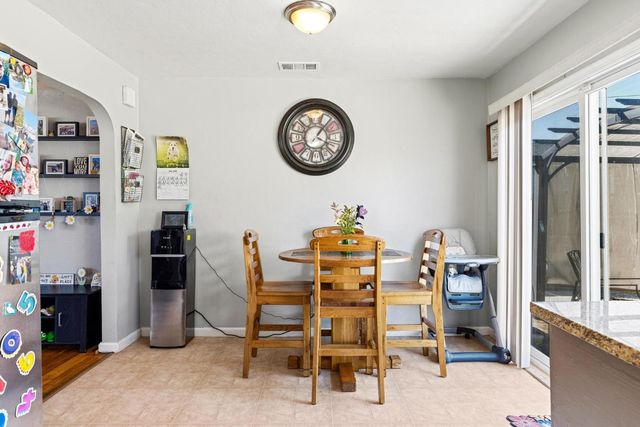 1319 W Orangeburg Ave, Modesto, CA 95350