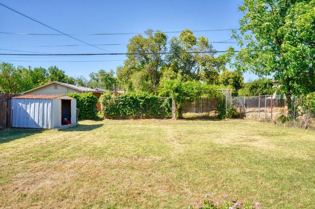 1319 W Orangeburg Ave, Modesto, CA 95350