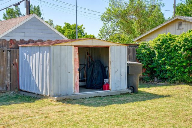 1319 W Orangeburg Ave, Modesto, CA 95350