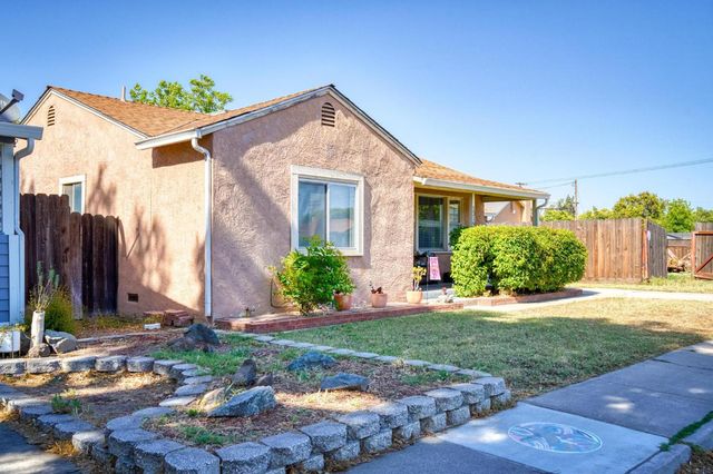 1319 W Orangeburg Ave, Modesto, CA 95350
