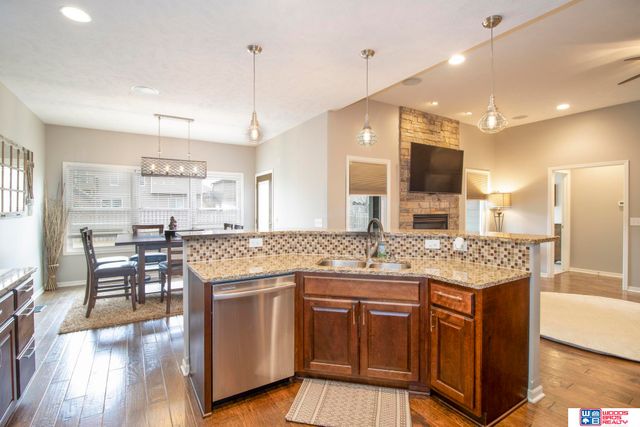 9249 Fairbanks Court, Lincoln, NE 68516