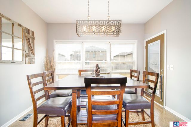 9249 Fairbanks Court, Lincoln, NE 68516