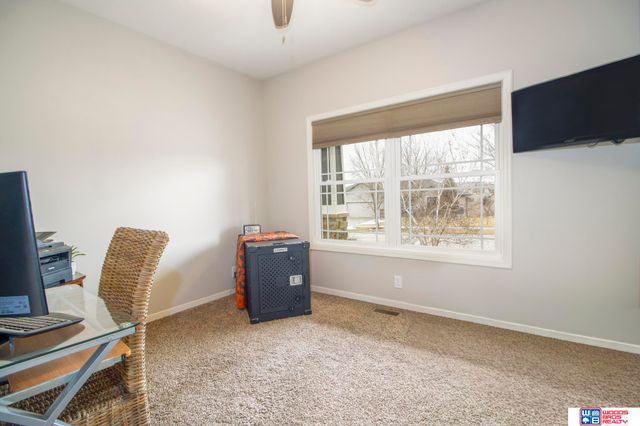 9249 Fairbanks Court, Lincoln, NE 68516