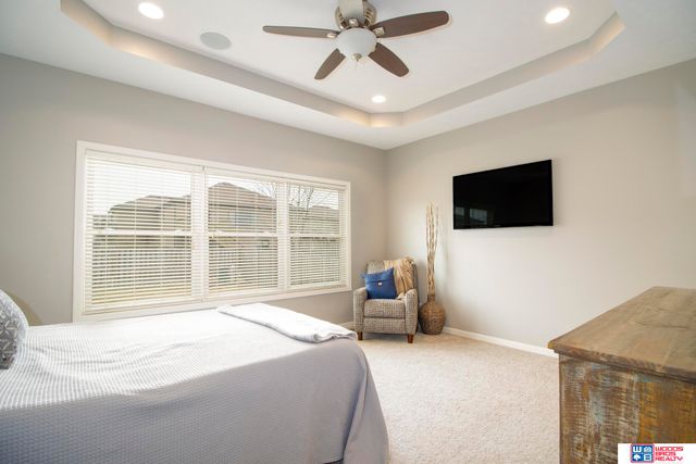 9249 Fairbanks Court, Lincoln, NE 68516