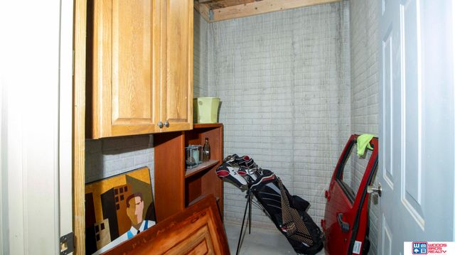 9249 Fairbanks Court, Lincoln, NE 68516