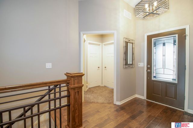 9249 Fairbanks Court, Lincoln, NE 68516