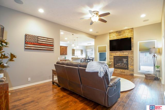 9249 Fairbanks Court, Lincoln, NE 68516