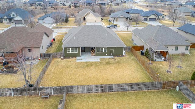 9249 Fairbanks Court, Lincoln, NE 68516