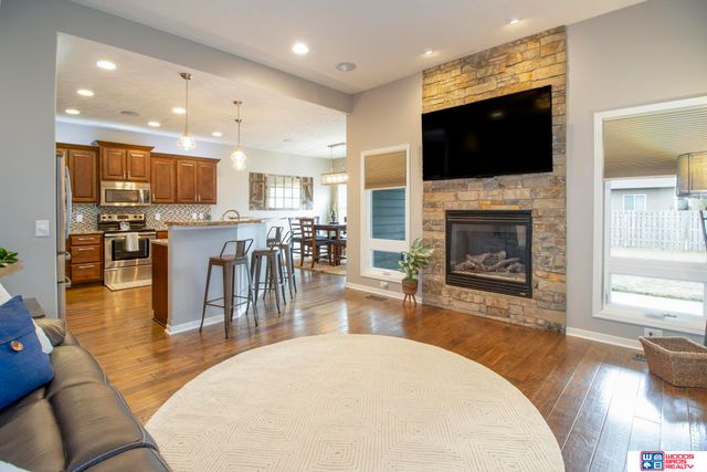 9249 Fairbanks Court, Lincoln, NE 68516