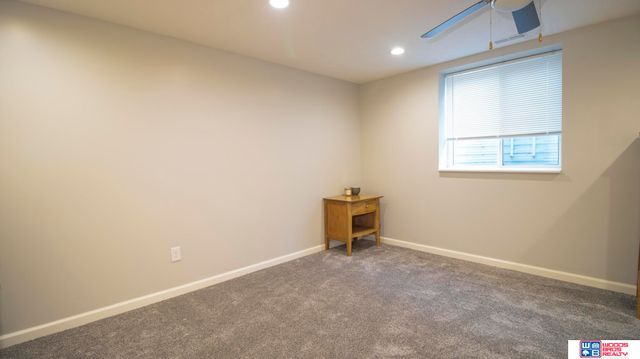 9249 Fairbanks Court, Lincoln, NE 68516