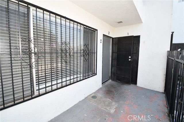 7104 san pedro, Los Angeles, CA 90003