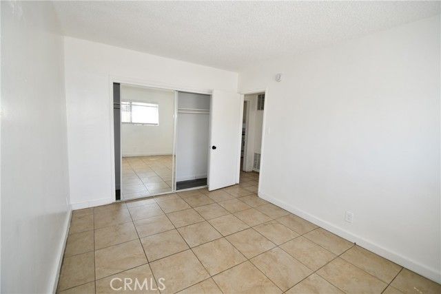 7104 san pedro, Los Angeles, CA 90003