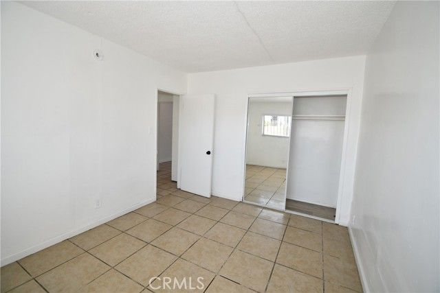 7104 san pedro, Los Angeles, CA 90003