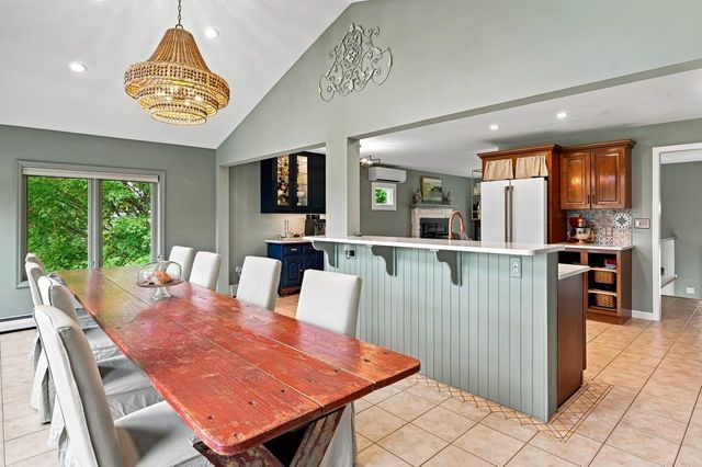 78 Rollins Road, Rollinsford, NH 03869
