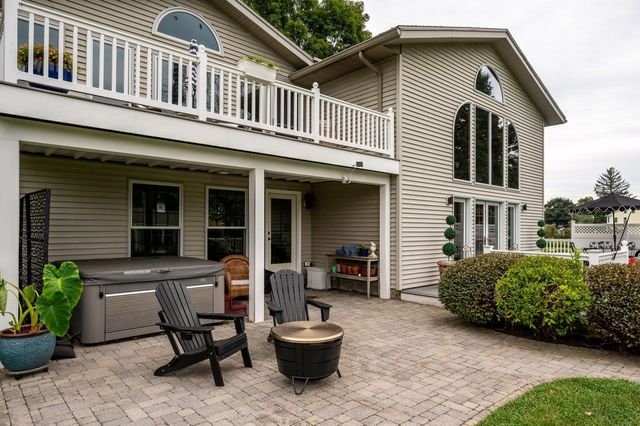 78 Rollins Road, Rollinsford, NH 03869