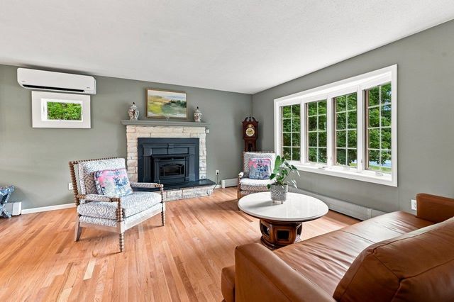 78 Rollins Road, Rollinsford, NH 03869