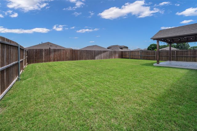 4008 Spur Trail Drive, Denton, TX 76208