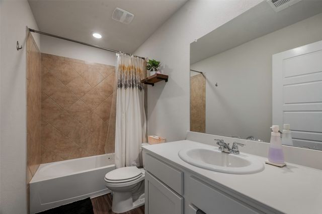 4008 Spur Trail Drive, Denton, TX 76208