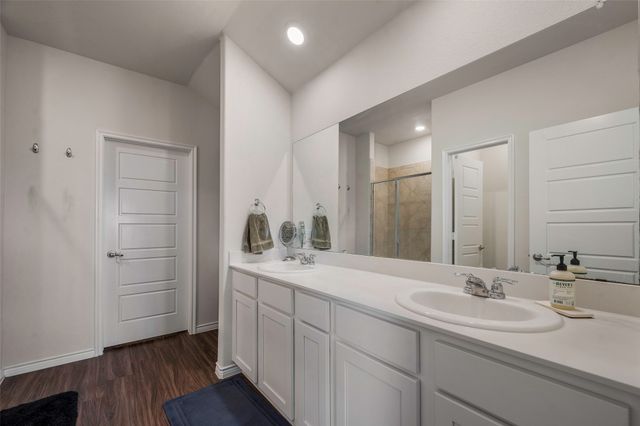 4008 Spur Trail Drive, Denton, TX 76208