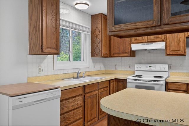 4400 EVERTON DR, Cheyenne, WY 82009