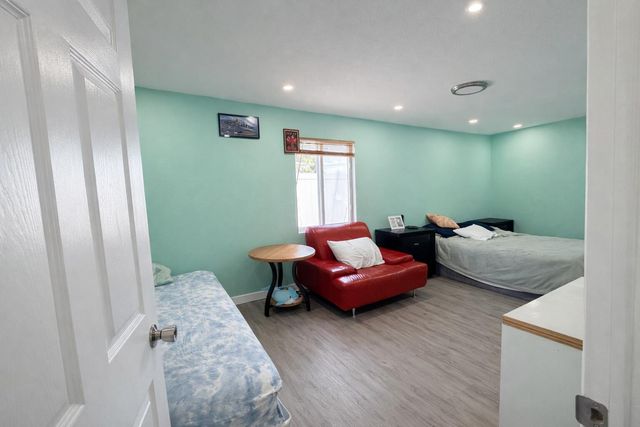 1381 W 1st Street, Riviera Beach, FL 33404