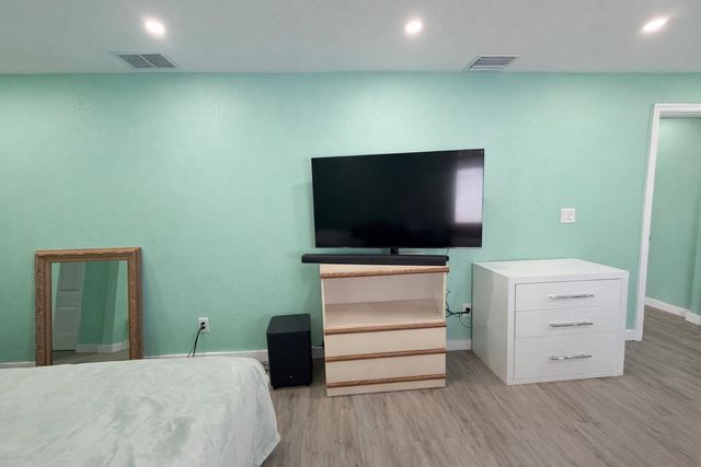 1381 W 1st Street, Riviera Beach, FL 33404