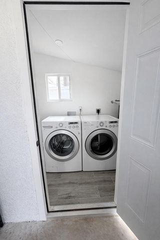 1381 W 1st Street, Riviera Beach, FL 33404