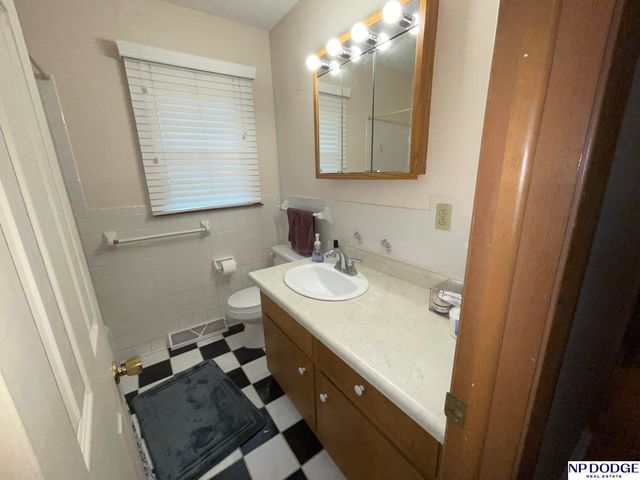 1205 Potter Road, Bellevue, NE 68005