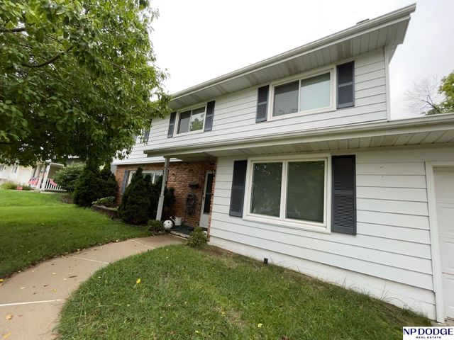1205 Potter Road, Bellevue, NE 68005