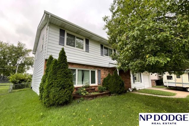 1205 Potter Road, Bellevue, NE 68005