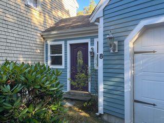 8 Shadbush Cir, Mashpee, MA 02649