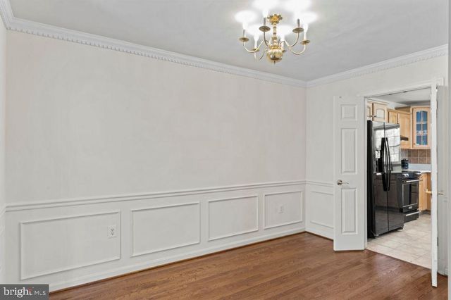 2851 YARN CT, Falls Church, VA 22042